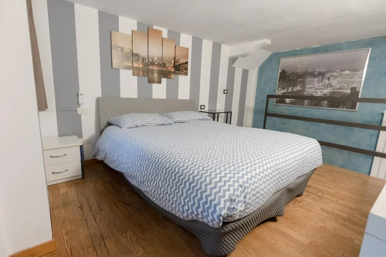 Pensión Hotel Bagno Privato - Stanza Doppia Milán Italia