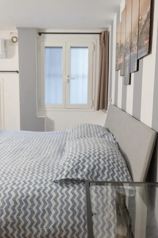 Hotel Bagno Privato - Stanza Doppia Milán 0*,  Italia